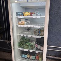 Queijos veganos e kombuchas #Veganuary at Spazio Mercado Saudável in Sao Paulo