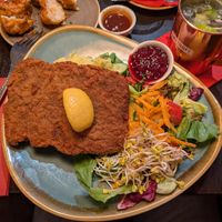 Schnitzel: 4/5

Came fast and was tasty but I've had better vegan Schnitzel. at Bodhi in Nuremberg