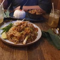 Vegan pad Thai, massaman and lemongrass drinks at Thai Basil in Dublin