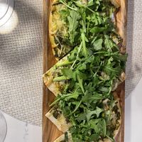 Verde flatbreadd  at The Cloud in Hamilton