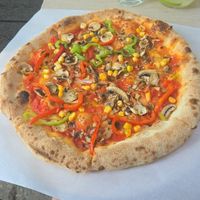  at 100 Pizzas in Varna