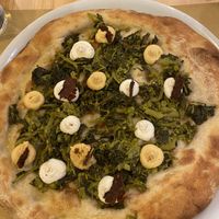 the firarelli d’italia! delicious😄the dark greens are slightly bitter so be aware if you’re not a fan of that!  at Pit'sa in Bergamo