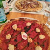 La "Regina di cuori" e la "Baciami a Tropea" at Pit'sa in Bergamo