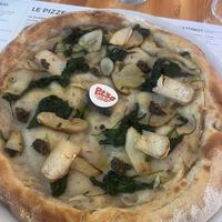 Chanel n.6  at Pit'sa in Bergamo