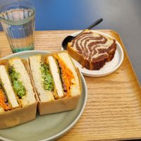  at AME Café in Lyon