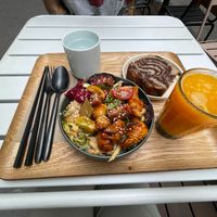  at AME Café in Lyon