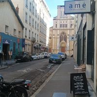  at AME Café in Lyon