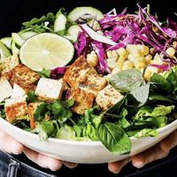Quick, but decent salad option(s)  at sweetgreen - Clark St in Chicago