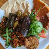 Meal option 2 (8,50€) and one dolma (0,50€) - 3.5/5. at Meze Haus Mittelmeerfeinkost in Berlin
