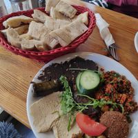 2nd menu plate + free bread basket at Meze Haus Mittelmeerfeinkost in Berlin