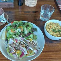 Avocadotoast with Salat, scrambled tofu and cocoa with coconutmilk at RiZE in Canggu