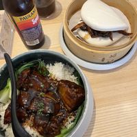 Mushroom bao und silky aubergine  at Mamma Bao in Munich
