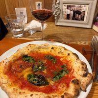 Pizza marinara at Pizza Verde in Matsumoto