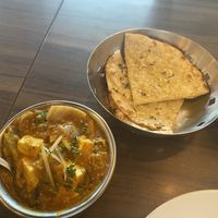 Kadai Paneer and Garlic Naan   at Aroma's in Central Singapore
