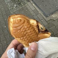 Taiyaki de manzana y canela. Rico, pero venir a Alemania para comerte esto? Not worth it  at Bing Go in Dusseldorf
