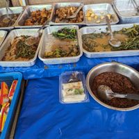 fresh food at Youta Vegan Foods in Bangkok