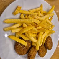 Falafel and fries at Vefa Restaurant in Mannheim