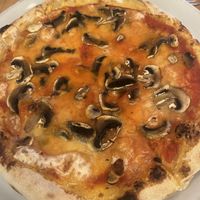 vegan Pizza Funghi  at SpaccaNapoli Porto in Porto