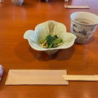 Salad and tea  at Chirashiya - ちらし寿司のちらしや  in Kamakura