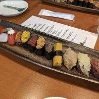 12 piece sushi set at Chirashiya - ちらし寿司のちらしや  in Kamakura