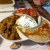 Surtido de cuatro ensaladas  at Bab Mansour in Granada