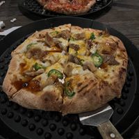 fig and mushroom pizza at Pig Minds Brewing in Machesney Park