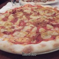 'Hawaii' Pizza which was topped with faux meat, pineapple, banana, spices (I think it was paprika?!) and faux cheese. at O'Mamma Mia in Stockholm