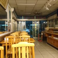 Dans le restaurant at Xiāng Lín SùShí 鄉林素食 in Taitung