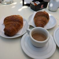  at House Cafe in Pisa