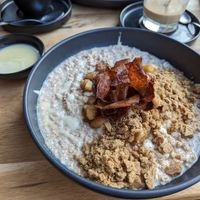 Christmas porridge with vanilla sauce at VRÜH - All Day Breakfast in Dortmund