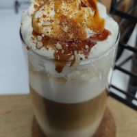 Salted caramel macchiato at VRÜH - All Day Breakfast in Dortmund