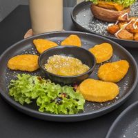 Nuggets mit Mangokompott  at VRÜH - All Day Breakfast in Dortmund