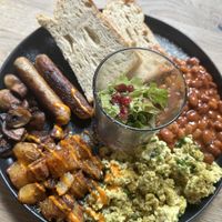 English Breakfast  at VRÜH - All Day Breakfast in Dortmund