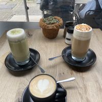 Macha Latte, Cappucino with oatmilk, Hazelnut Latte with vegan cream on top  at VRÜH - All Day Breakfast in Dortmund