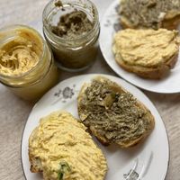 Sandwiches with olive hummus and mushroom pate with hazelnut at Gayamboulé in Yerevan