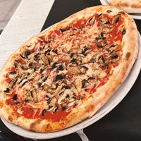 Vegan Funghi Pizza  at La Terrazza - Pza La Virgen in Valencia