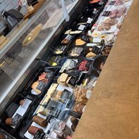 Blick auf die Theke  at Die Vegane Fleischerei in Dresden