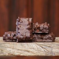 Snickers veganos #Veganuary at Dhatri Cafeteria in Panguipulli