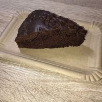 chocolate cake at Deli Kitchen in Munich