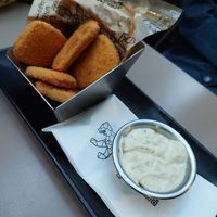 Vegan chicken nuggets at Berliner Babo in Vienna