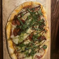 Margarita flatbread veganized- 4/5, solid option! Crust was a little lackluster but it was good!  at PuttShack in Boston