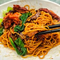 Lovely wan ton noodles at Water Drop Teahouse 滴水坊 in Northeast Singapore