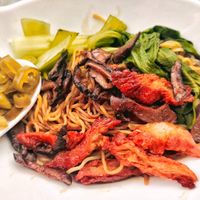 Signature wan ton noodles at Water Drop Teahouse 滴水坊 in Northeast Singapore