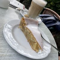 Gedeckter Apfelkuchen   at Friesen-Café in Nebel