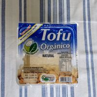 Tofu orgânico at Agua Branca Organic Fair in Sao Paulo