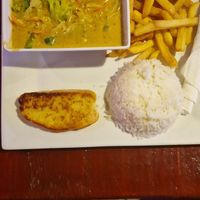 Curry at Swings Restaurant & Bar in San Pedro