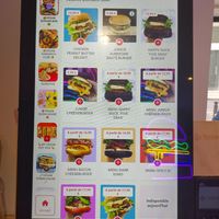 Burger menu as of September 2024 at Vbb House in Paris