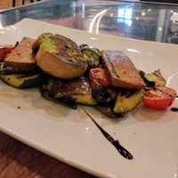 Grilled veggies and tofu with some delicious garlic bread at Starlet Kempten in Kempten