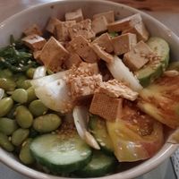 Poke vegano de tofu marinado at La Silla Encatada in Azuqueca De Henares