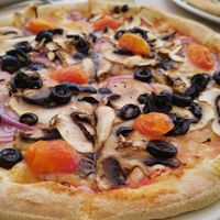 Pizza vegan at Cosmos Pizza in Lousa
